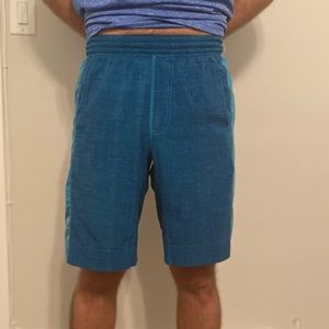 Men’s Lululemon shorts medium